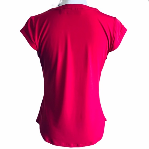NEW YORK & COMPANY HOT PINK CAP SLEEVE V NECK TOP - Picture 3 of 4